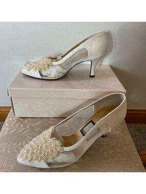 NEW Nina Ivory Satin & Mesh Bridal Heels With Pearl Beaded Detail Size 6.5